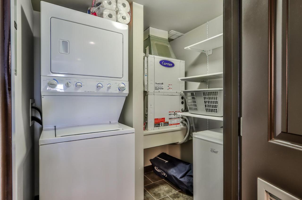 Fenwick Vacation Rentals - Scenic 1 Bedroom Plus Den, Pet Friendly Dead Mans Flats ภายนอก รูปภาพ